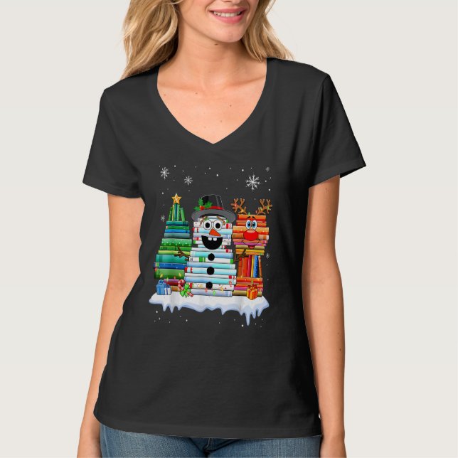 Camiseta Christmas Tree Snowman Reindeer Book Stack Librari (Anverso)
