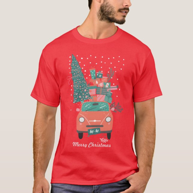 Camiseta Christmasree And Gifts In A Car Ho Ho Ho Happy fri (Anverso)