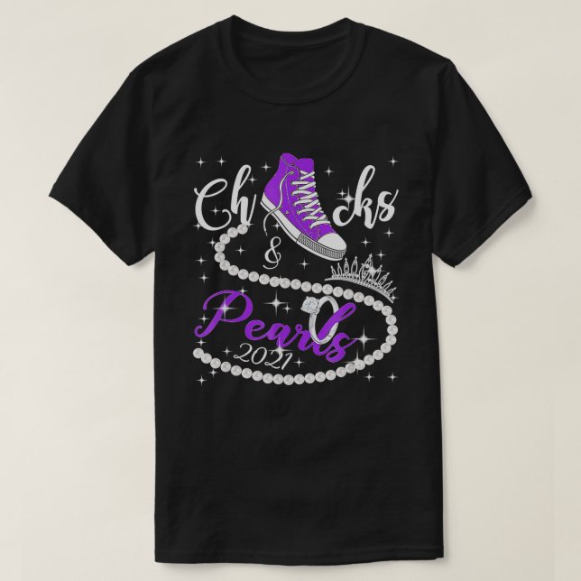 Camiseta Chucks And Pearls 2023 Púrpura Sneakers (Diseño del anverso)