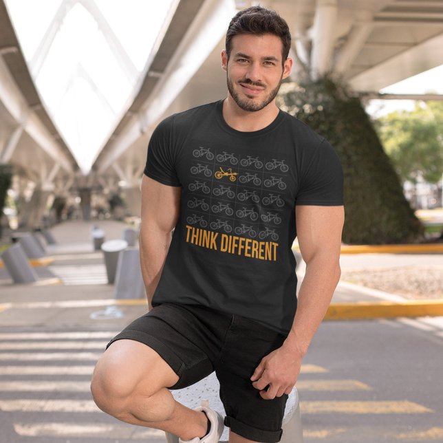 Camiseta Ciclista de ciclismo Recumbent (Cute Cyclist Gag T-Shirt Any Color Mens)