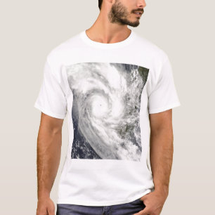 Camiseta Ciclón tropical Fanele sobre Madagascar