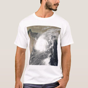 Camiseta Ciclón tropical Gonu en el Mar Arábigo