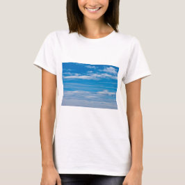 Camiseta Cielo azul con ondas en la nube