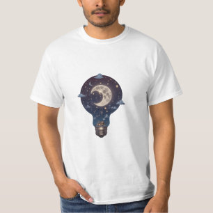 Camiseta Cielo Nocturno y Cabaña Dentro de una Bombilla