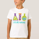 Camiseta Científico Personalizado Cute Kids Lab Tee Shirt<br><div class="desc">Camiseta personalizada de Future Scientist para los niños viene en un lindo tee de ocupación de ciencia para tus pantalones pequeños y inteligentes que tiene espacio para que añadas su nombre personalizado. Ideal para chicas o niños, este tee científico tiene una hilera de zapatillas burbujeantes y tubos de ensayo llenos...</div>
