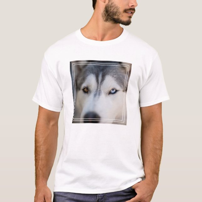 Camiseta Cierre de la vista estática de un Malamute de Alas (Anverso)