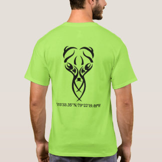 Camiseta ciervos y rifle del club del thee