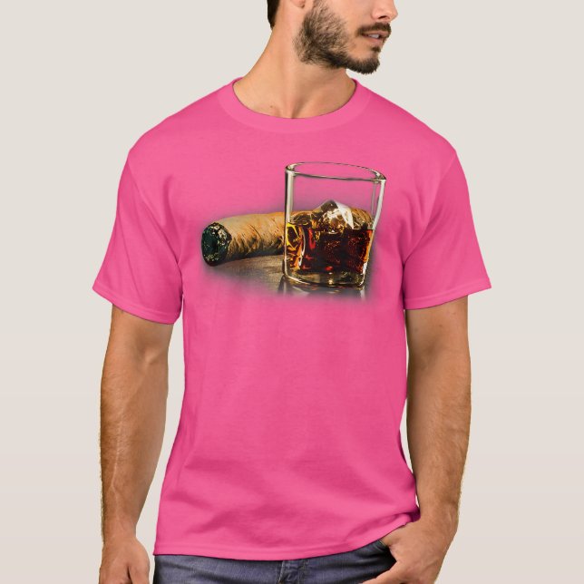 Camiseta Cigar And Bourbon Great For Cigar Lounge Lovers (Anverso)