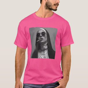Camiseta Cigarrillos calientes para fumar una monja rebelde