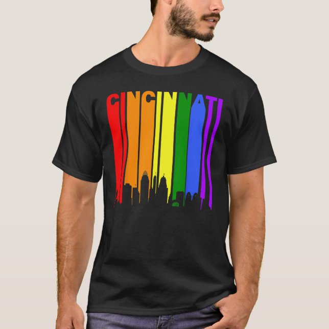 Camiseta Cincinnati Ohio LGBTQ Gay Pride Rainbow Skyline (Anverso)