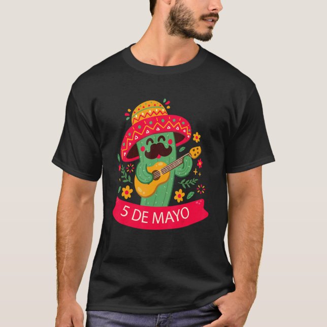 Camiseta Cinco De Mayo Cactus Tocando Guitarra 5 De Mayo (Anverso)