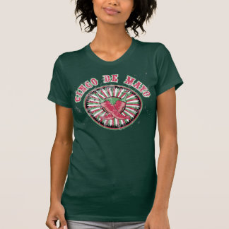Camiseta Cinco de mayo con pimientos y rayas