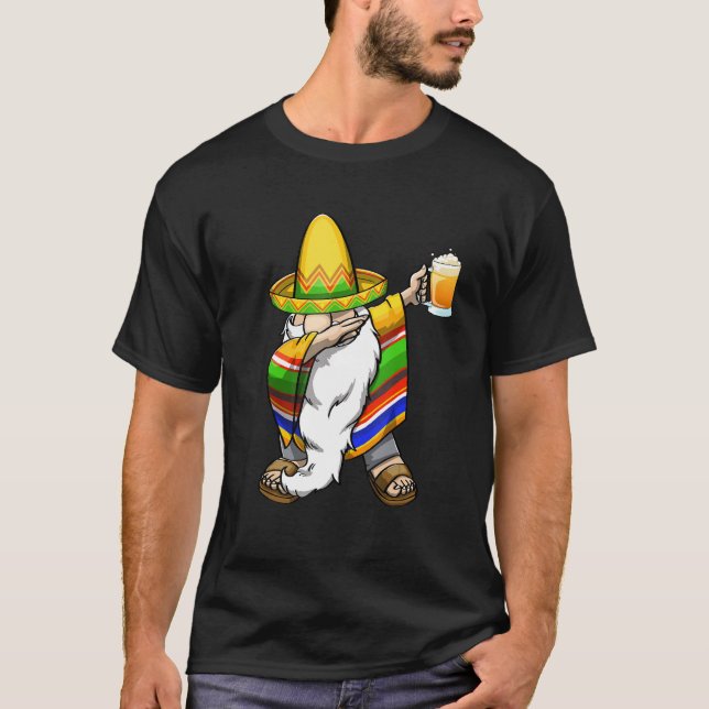 Camiseta Cinco De Mayo Dabbing Gnome Mujeres Cervezas Cel M (Anverso)