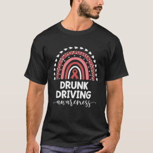 Camiseta Cinta arcoiris roja apoyo al amor ebrio conduce ha