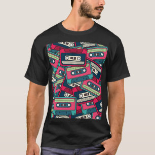 Camiseta Cinta Cassette: Colorido Patrón Irregular.