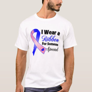 Camiseta Cinta masculina del cáncer de pecho alguien