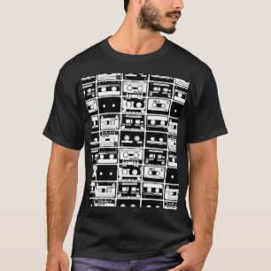 Camiseta Cintas de audio retro, patrón anticuado.