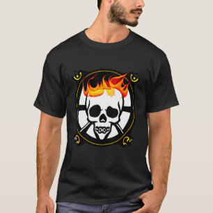 Camiseta Círculo del Emblema pirata de cráneo flameado blan