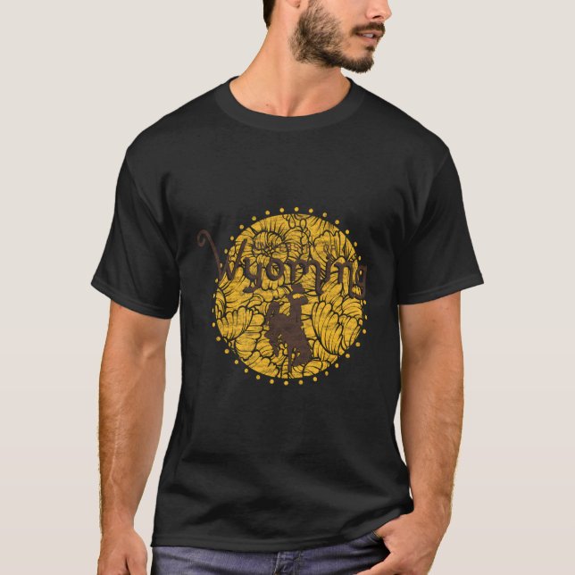 Camiseta Círculo Floral de vaca Wyoming (Anverso)