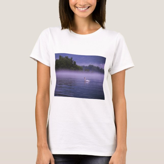 Camiseta Cisne en lago (Anverso)
