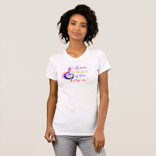 Camiseta Cita de amor vintage y nota musical de trébol.