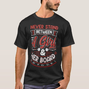 Camiseta Cita de dardos y tablero para un chica experto en 