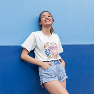 Camiseta Cita de inspiración del arcoiris floral retro boho