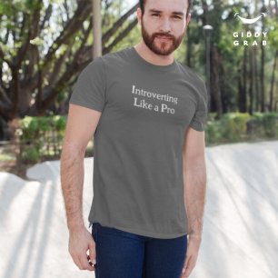 Camiseta Cita divertida de caracteres introduciendo como un