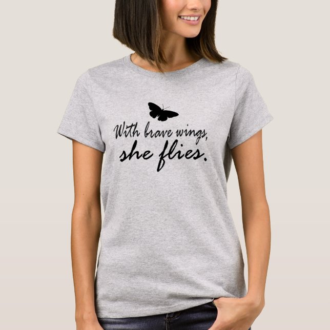 Camiseta Cita inspiradora: Con valientes alas vuela (Anverso)
