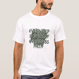 Camiseta Cita Motivacional Minimalista: Cada Paso es Parte