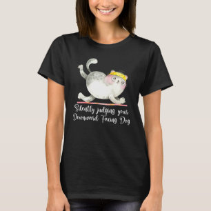 Camiseta Citas de Yoga de Gato Juzgando Silenciosamente
