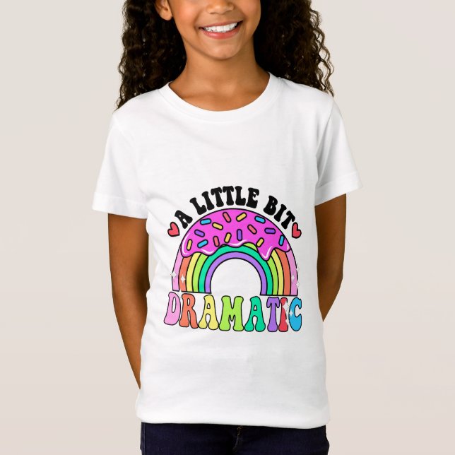 Camiseta Citas Graciosas Un Poco Dramáticas, Cuestas. (Anverso)