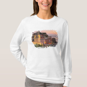 Camiseta Ciudad en la ladera de Vernazza por la noche, Cinq