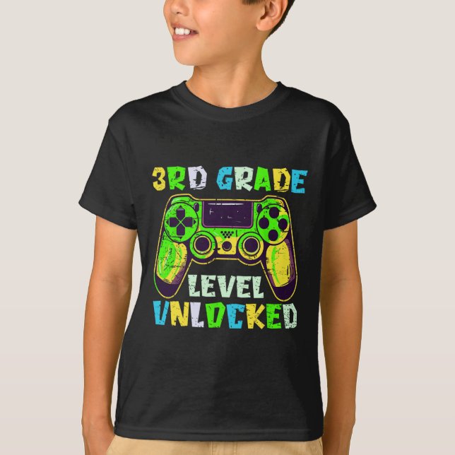 Camiseta Ck To School 3rd Grade Boys Gamer First Day Third  (Anverso)