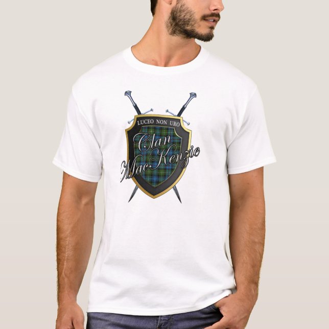 Camiseta Clan MacKenzie Tartan Scottish Shield & Swords 2 (Anverso)