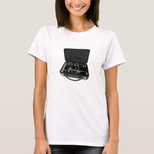 Camiseta Clarinet desmontado dentro de una maleta