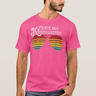 Camiseta Clase Cute de Guardería Peace Out de Graduati 2022
