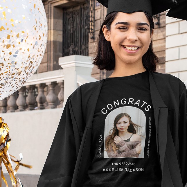 Camiseta Clase de 2023 minimalistas felicitaciones (Subido por el creador)