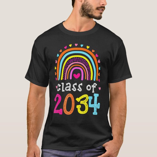 Camiseta Clase De 2034 Graduado De Arcoiris Preescolar Kind (Anverso)