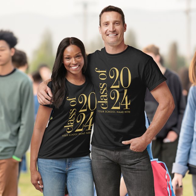 Camiseta Clase de graduación 2024 con nombre escolar (Edit the text template for any class year!)