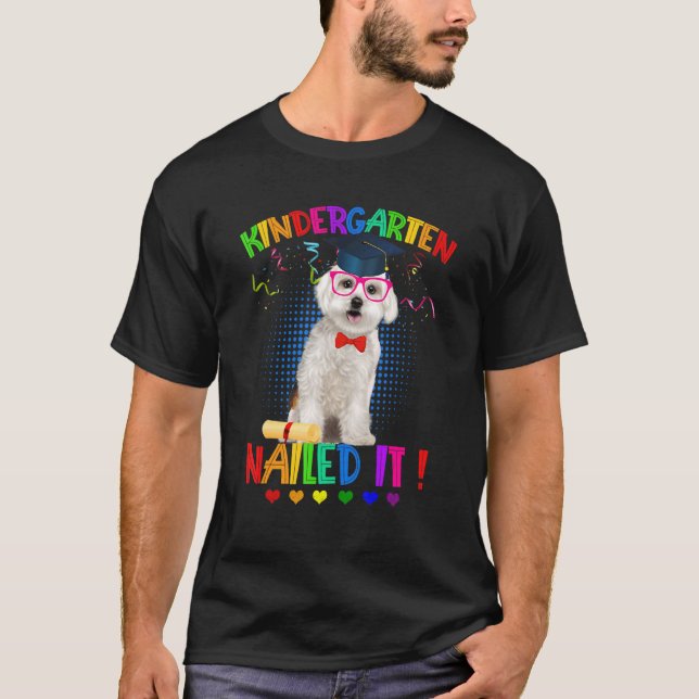 Camiseta Clase De Graduación Maltesa Cuta De 22 Jardines De (Anverso)