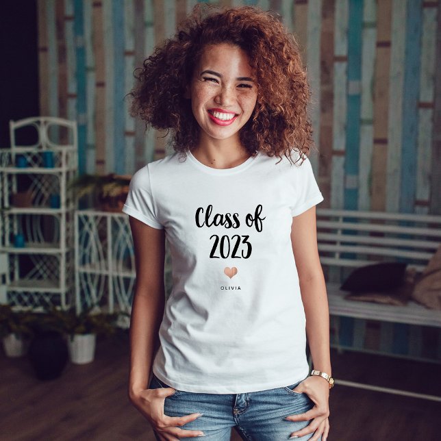 Camiseta Clase simple y de Moda de 2023 con corazón (Subido por el creador)