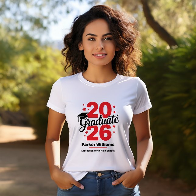 Camiseta Class of 2026 Grad Cap | Graduate Red (Graduate Grad Cap and Stars Name and School Graduation T-Shirt -- Red)