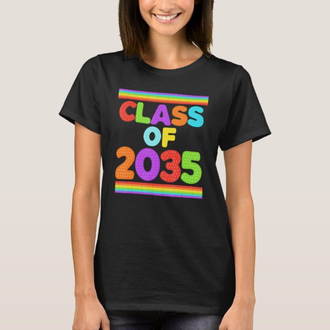 Camiseta Class of 2035 Growing With Me Kindergarten Graduat (Anverso)