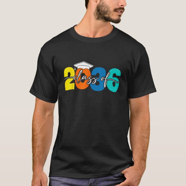 Camiseta Class of 2036 Grow with Me First Day of School Gra (Anverso)