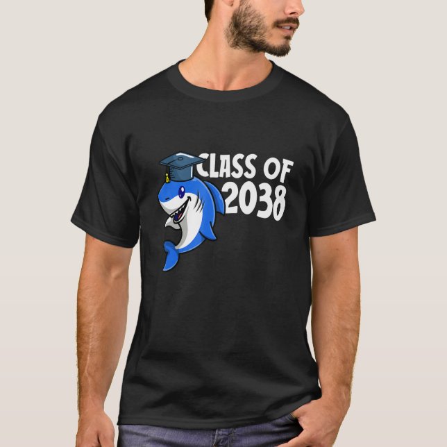 Camiseta Class Of 2038 Shark Graduate Pre K Kindergarten Pr (Anverso)