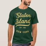 Camiseta Classic Retro Vintage Staten Island Woodgrain<br><div class="desc">Classic Retro Vintage Staten Island Woodgrain fathers day,  funny,  father,  dad,  birthday,  mothers day,  humor,  christmas,  cute,  cool,  family,  mother,  daddy,  brother,  husband,  mom,  vintage,  grandpa,  boyfriend,  day,  son,  retro,  sister,  wife,  grandma,  daughter,  kids,  fathers,  grandfather,  love</div>
