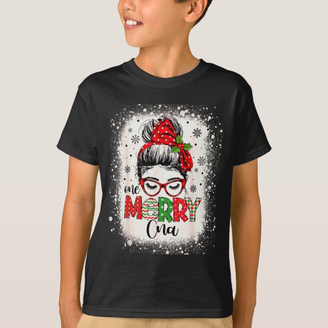 Camiseta Cna Nurse Messy Bun Nurse's Aid Christmas  (Anverso)