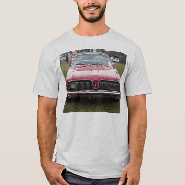 Camiseta Coche antiguo clásico rojo del puma viejo de (Anverso)