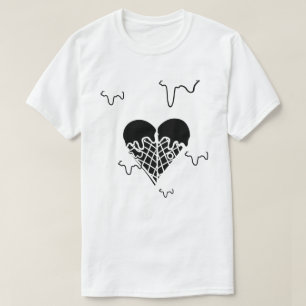 Camiseta Cocina de corazón negro de Mikitiez y helado